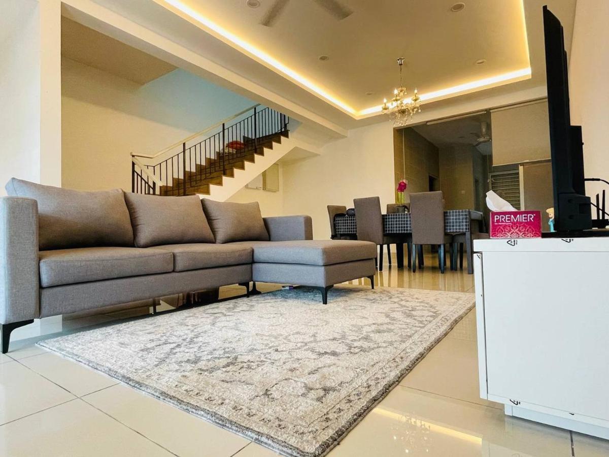Homestay 3Br Near Setia Alam 샤알람 외부 사진